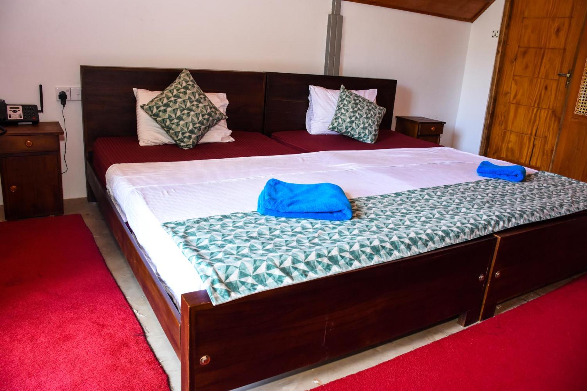 Steps Garden Resort Негомбо Екстер'єр фото