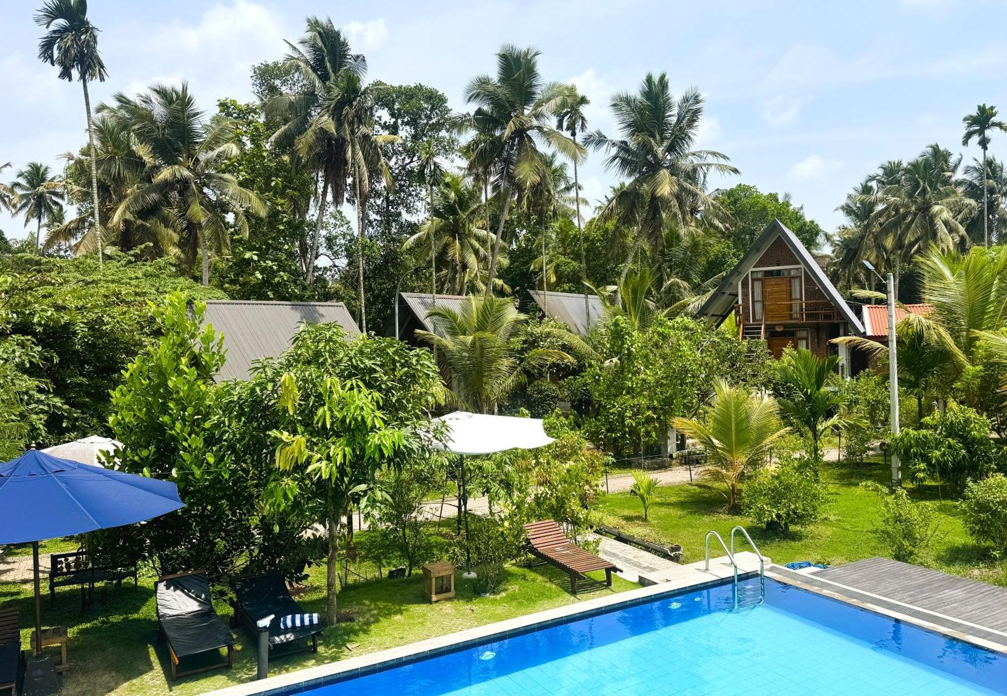 Steps Garden Resort Негомбо Екстер'єр фото